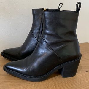 Seychelles black boots size 7